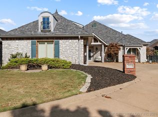 2930 Versailles Pl, Bartlesville, OK 74006