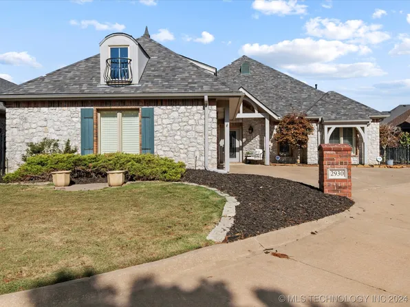2930 Versailles Pl, Bartlesville, OK 74006