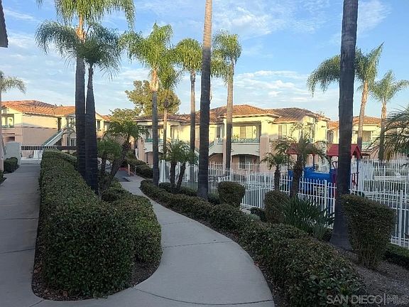 4th image of 11422 Via Rancho San Diego #86-EL