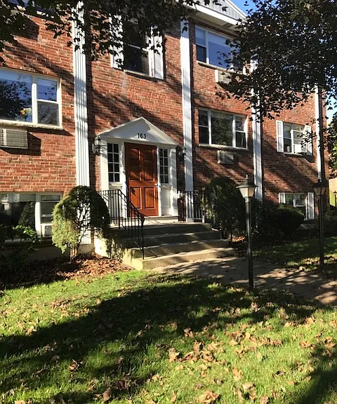 163 Lexington St #28 — Photo 7