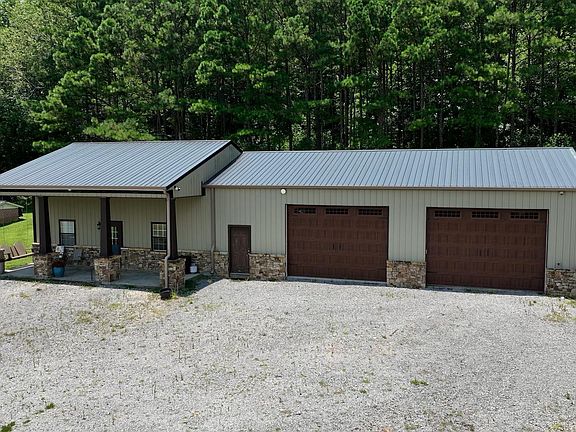 5th image of 411 Dr Jenkins Ln #0