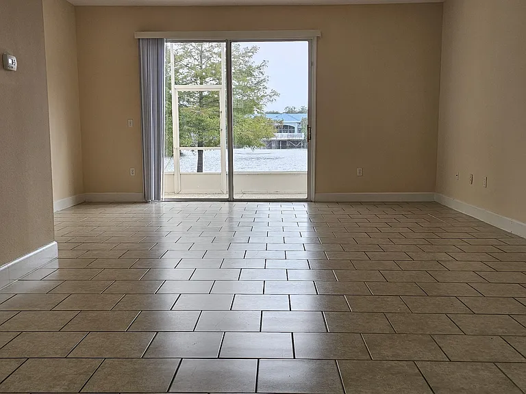 649 Cornerstone Dr — Photo 8