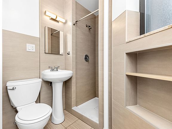 5th image of 63 E 7th St #19