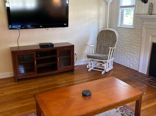 2 Overlook Rd, Narragansett, RI 02882