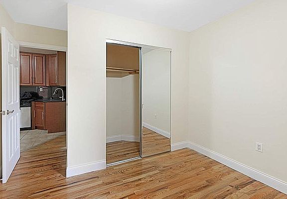 4th image of 1636 Lexington Ave #A3