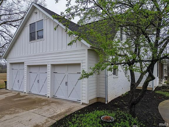3rd image of 9890 S Tailwater Dr