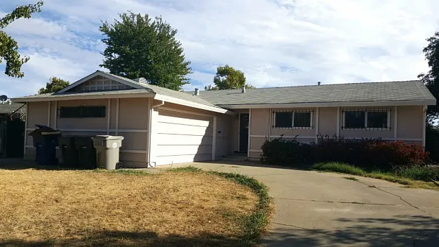 7564 Twilight Dr photo 1