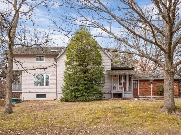439 Landscape Ct, Saint Louis, MO 63119