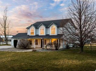 3802 E Lattin Rd, West Richland, WA 99353