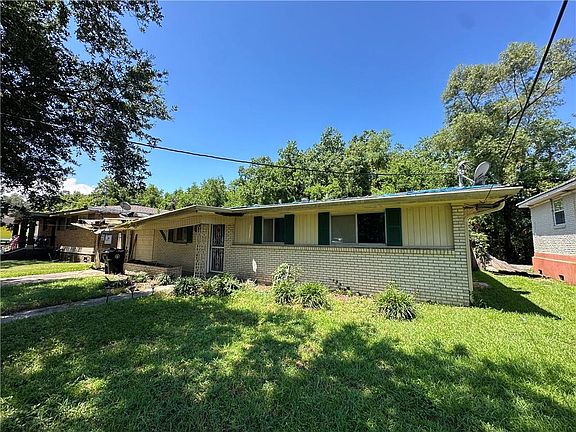 3rd image of 4810 Gawain Dr