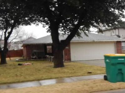 2093 Camelot Dr, Lewisville, TX, 75067