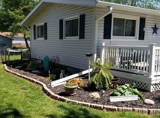 301 N Cedar St, Abingdon, IL 61410
