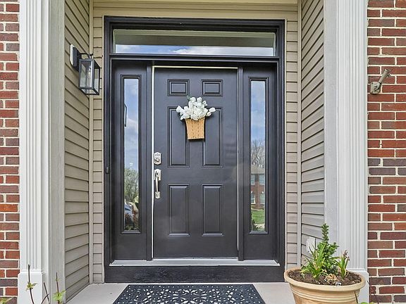 3rd image of 6294 Beringer Dr