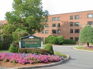 143 Mill St #143, Natick, MA 01760