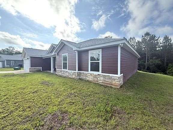 3rd image of 407 Mae Cato Dr