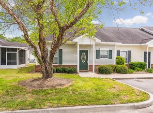 301 Moss Creek Ln, Brunswick, GA 31520