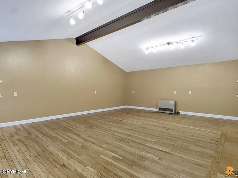 2905 Turnagain St — Photo 28