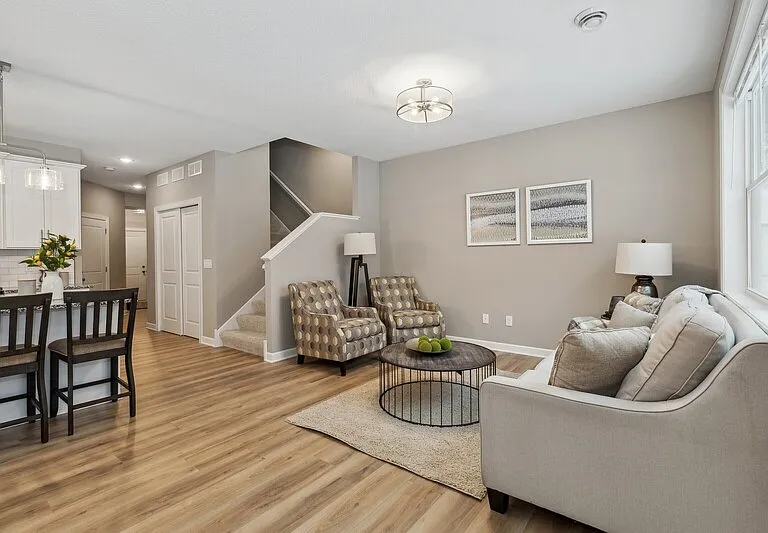 13837 Oakwood Dr — Photo 2