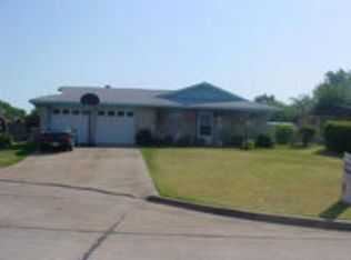 4720 SE Sunnymeade Dr, Lawton, OK 73501