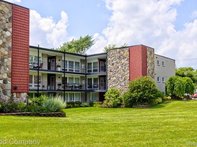 4345 Crooks Rd APT 26, Royal Oak, MI, 48073