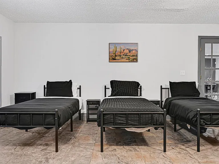 1806 Clayton Dr — Photo 19
