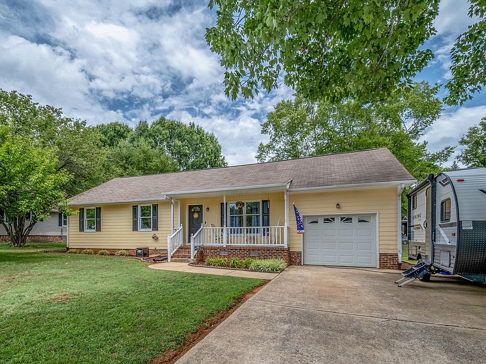 1st image of 114 N Overland Dr