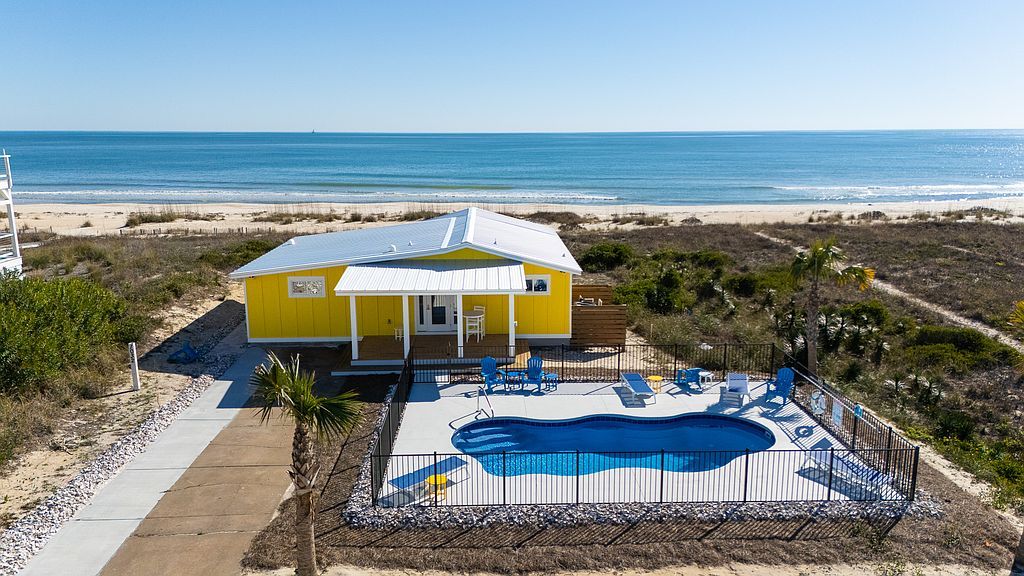 1032 E Gorrie Dr - Property Image