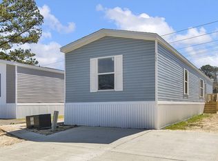 3156 Korea Cir, Fayetteville, NC 28306