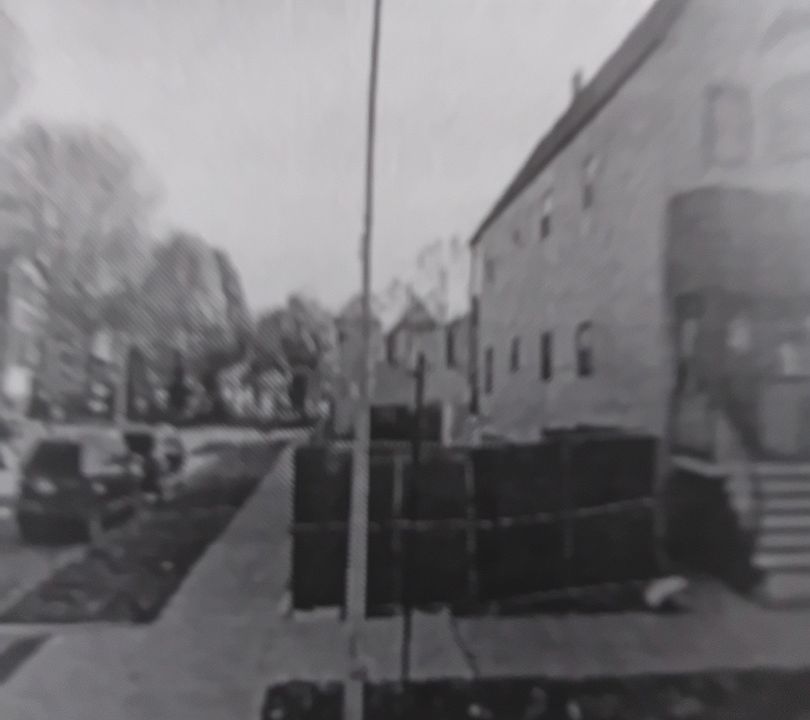 1st image of 501 W 44th St