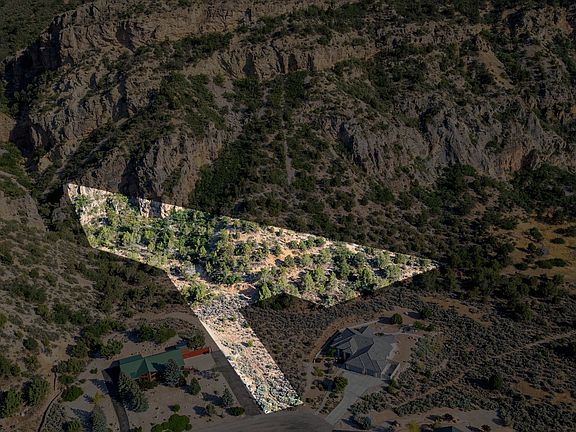 2nd image of 2235 S Chekshani Clf