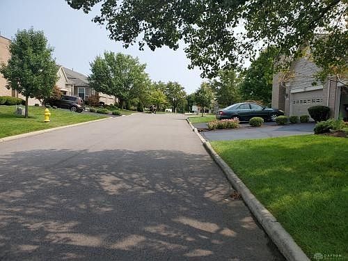 3rd image of 2541 Greenside Dr
