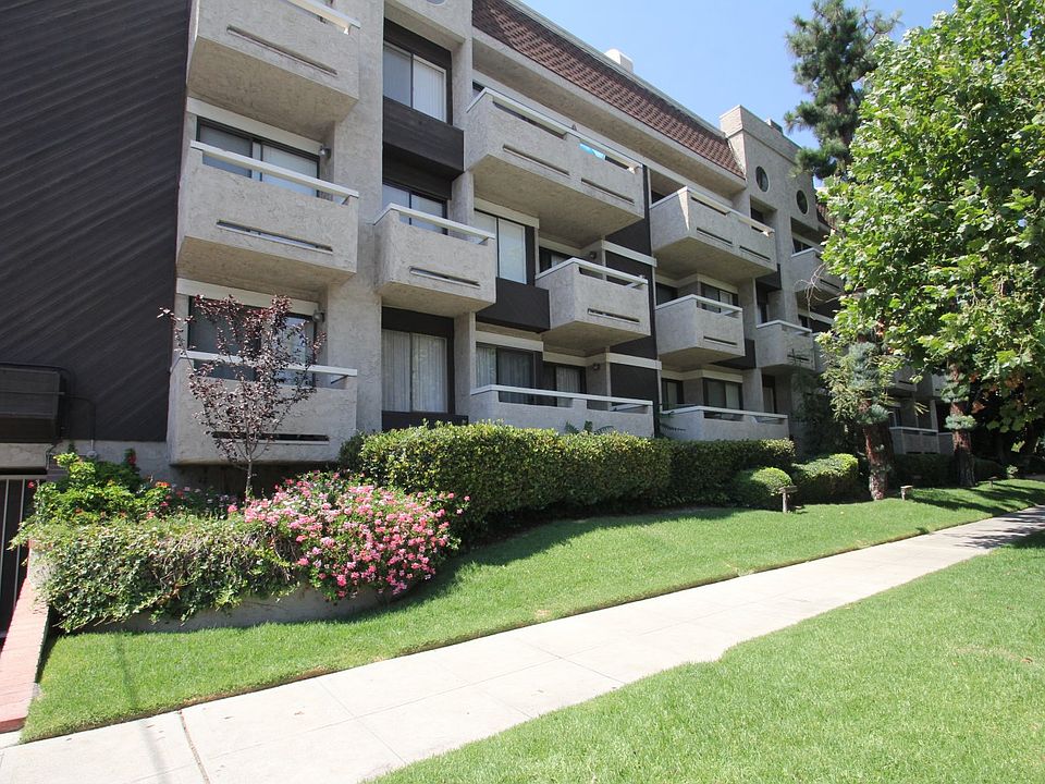 1st image of 365 W Alameda Ave APT 304