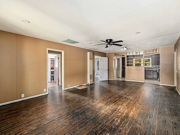 2nd image of 505 Willis St