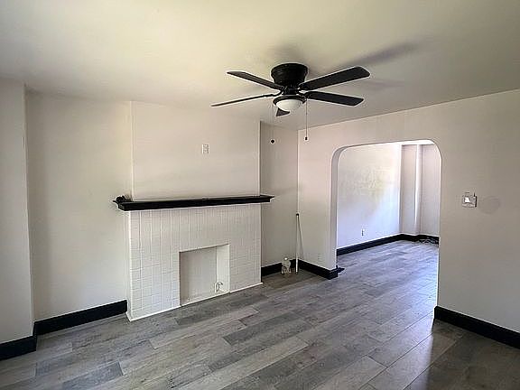 3rd image of 1034-1040 Berkeley Rd