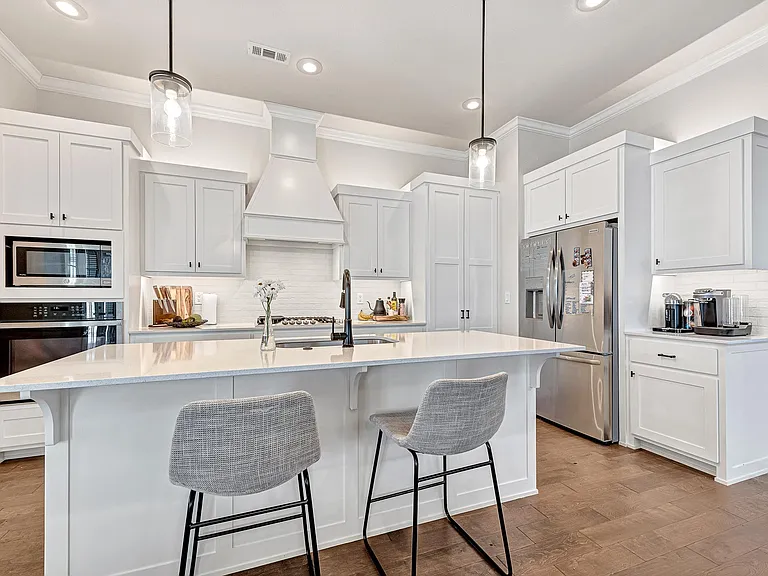 2182 N Woodlark Ln — Photo 4