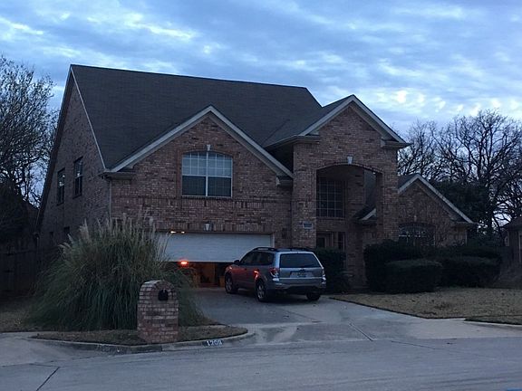 2nd image of 1209 Wooded Creek Cir