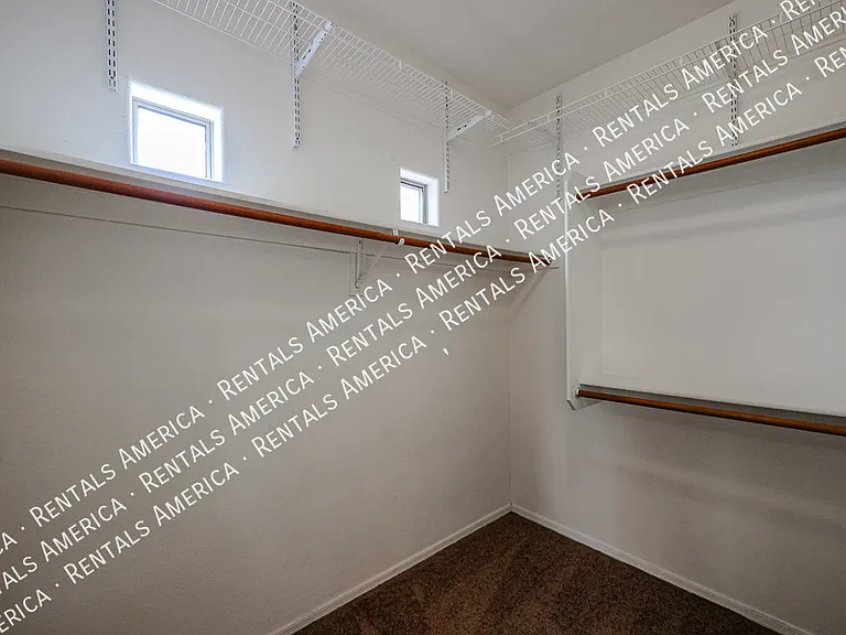 3481 E Vernon St — Photo 30