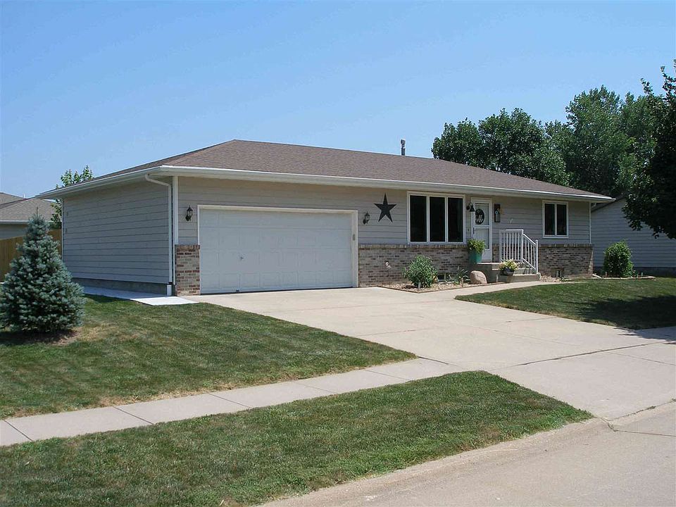 1st image of 51 Meadow Ln