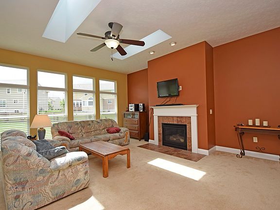 3rd image of 1319 Sarah Freeman Dr