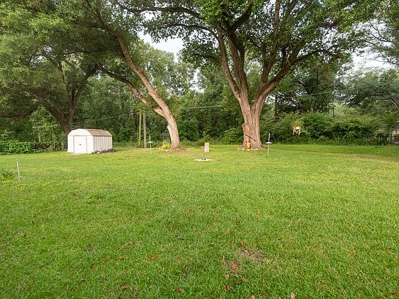 2nd image of 131 Hillcrest Dr