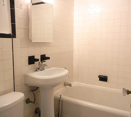 Rented by Brooklyn Heights Real Estate Inc | media 37