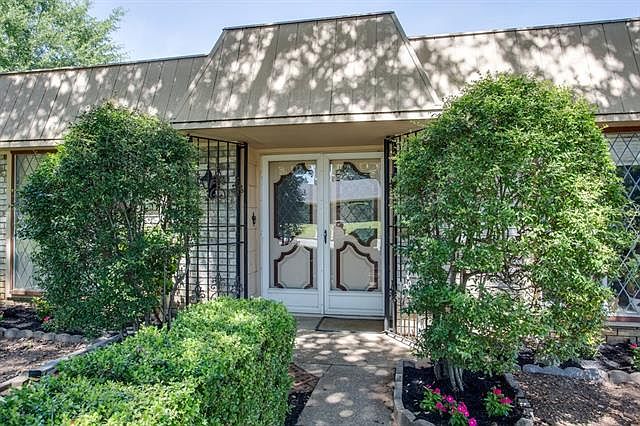 1st image of 562 Monti Dr
