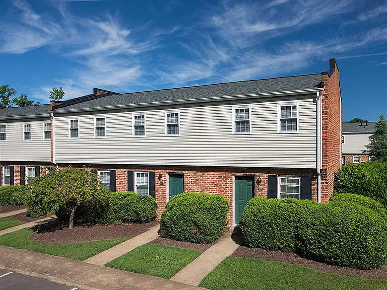 The Highlands offers recently remodeled apartments and townhouses.