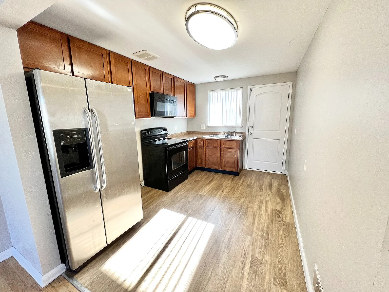 6700 West 37th Place — Photo 2