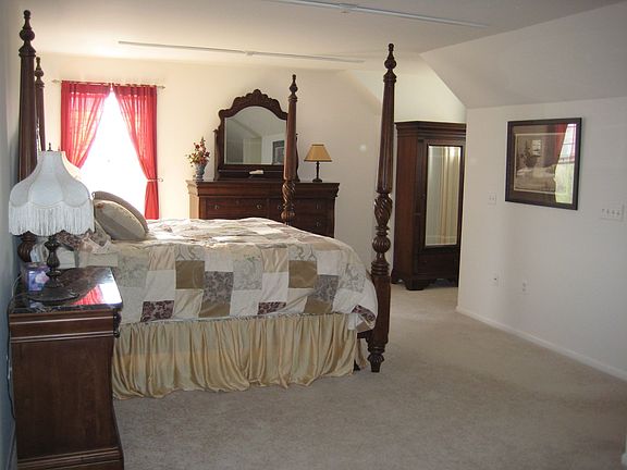 Upstairs Family/Bedroom