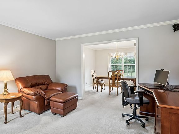 4th image of 2248 Rolling Hills Dr