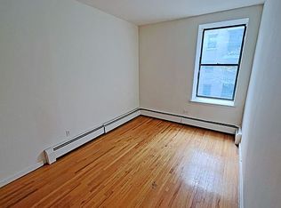 35 W 96th St APT 2A, New York, NY 10025