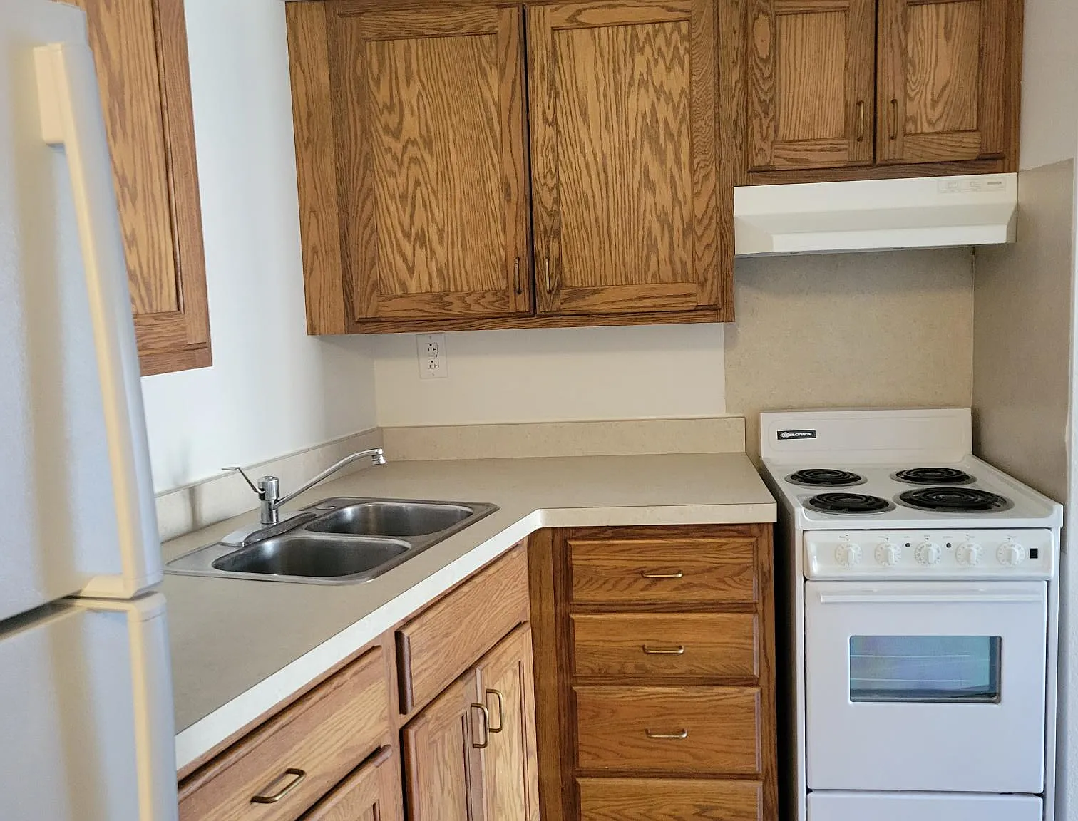 Alverno Apartments — Photo 4