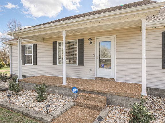 5th image of 1008 E Evelyn Ct