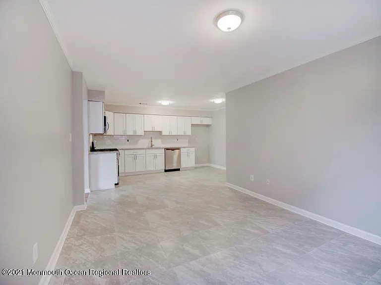 869 Mariposa Ct — Photo 8